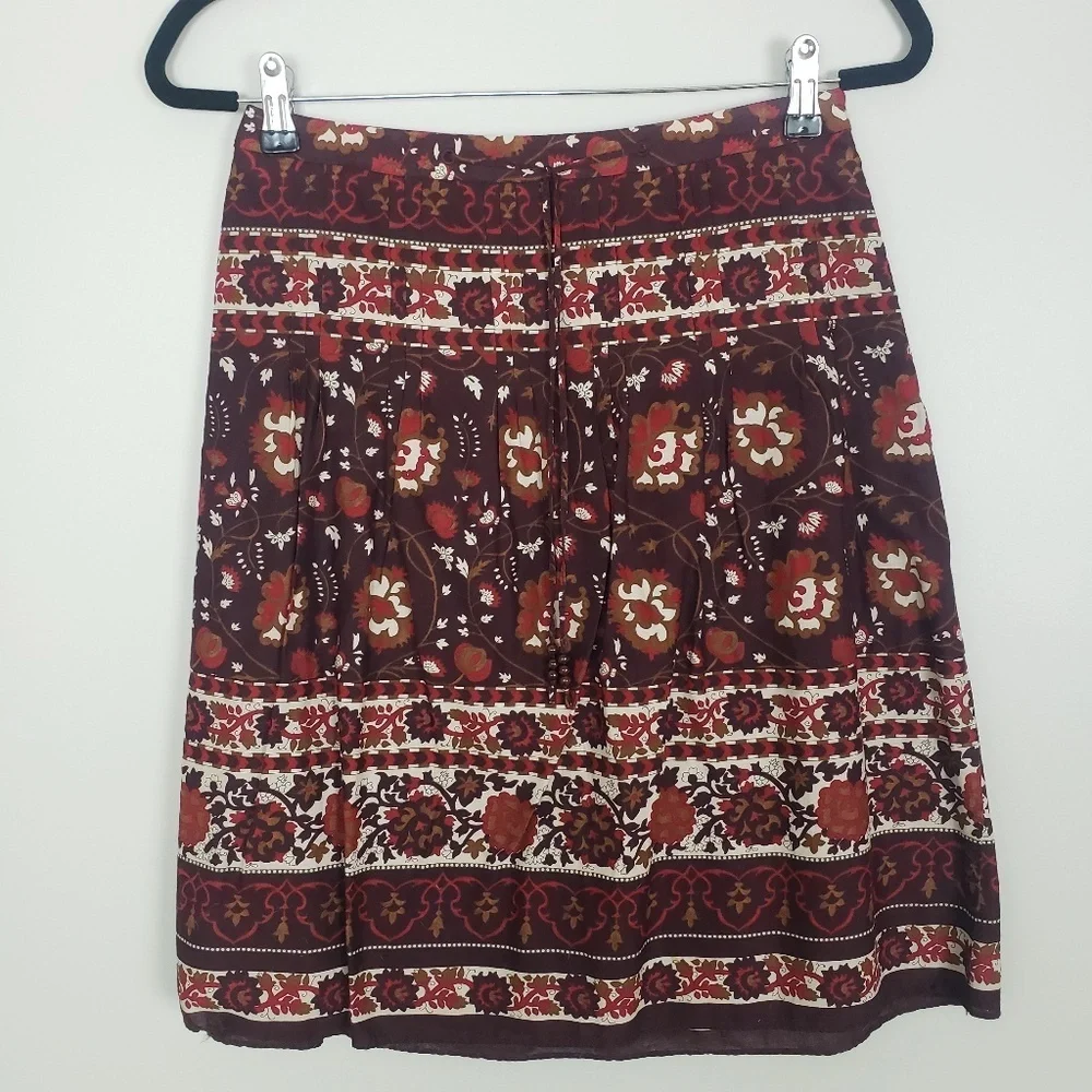 Ann Taylor a-line cotton, pleated skirt J24